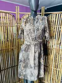 Rewelacyjna sukienka w wężowy print H&M, 36