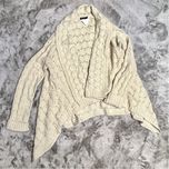 Beżowy kardigan sweter