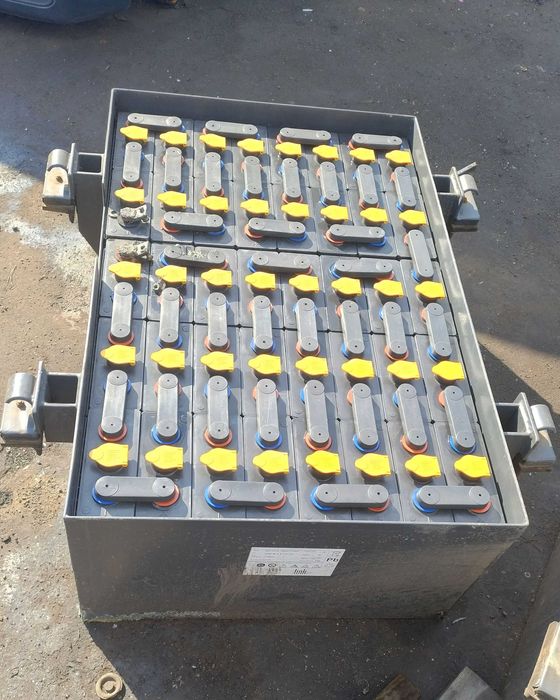 Bateria Trakcyjna WNA 40x4 PzS 240, 80V, 240 Ah - magazyn energii