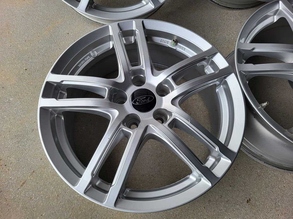 [1279] Felgi aluminiowe 17 cali FORD 5x108 7Jx17H2 Kuga Mondeo Smax