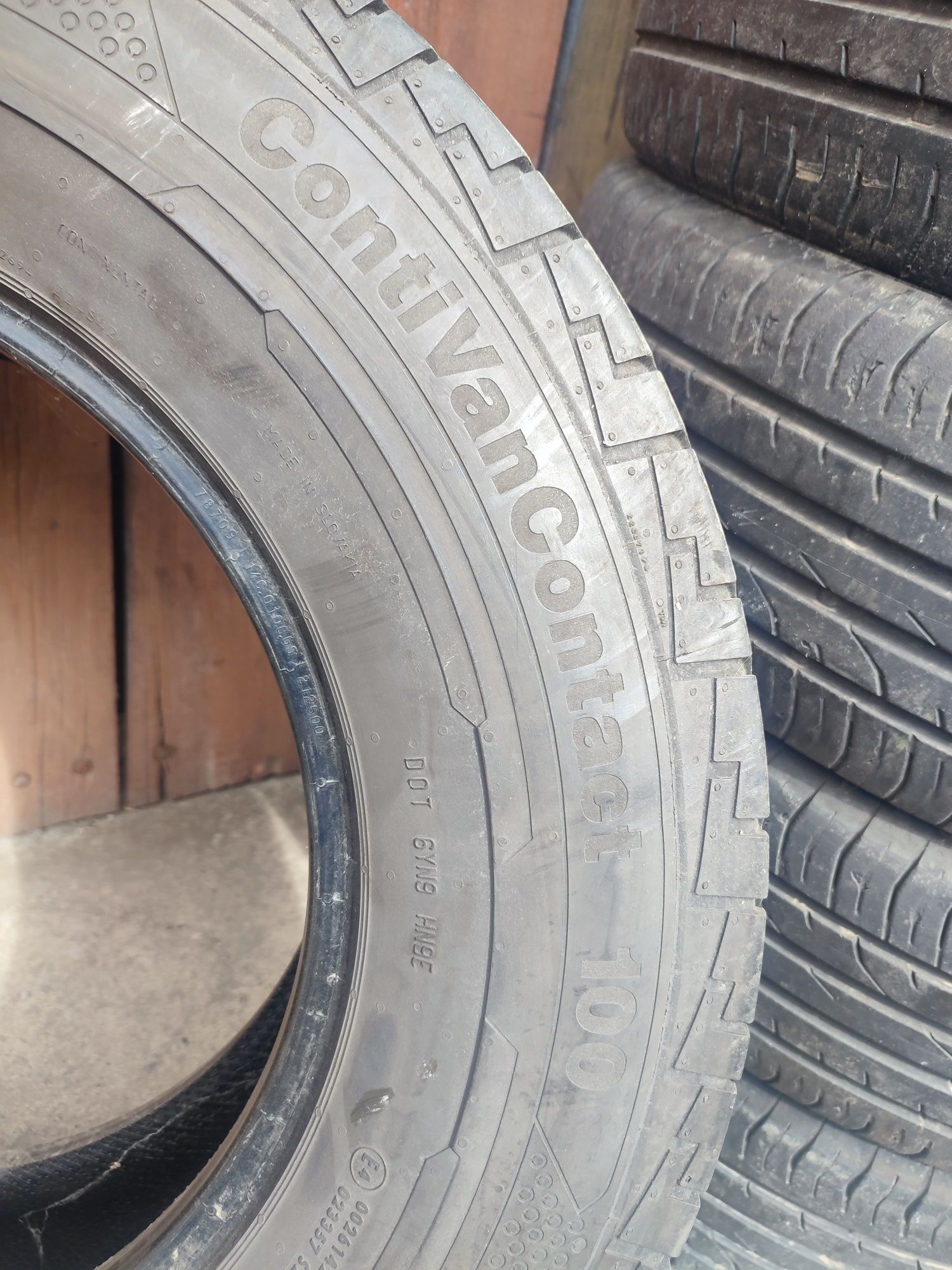 Pojedyncza opona Continental ContiVanContact 100 225/75/16C 118/116R