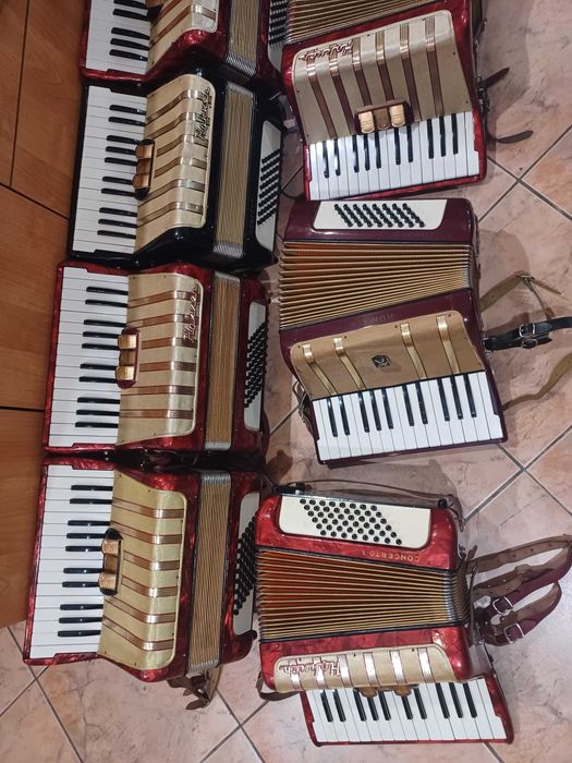 akordeon hohner 40-tki stany bdb !!!