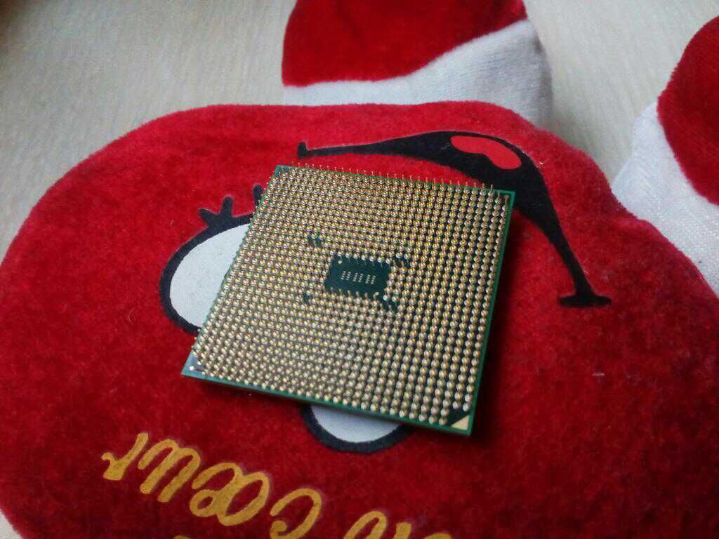 Процесор AMD A8 7600