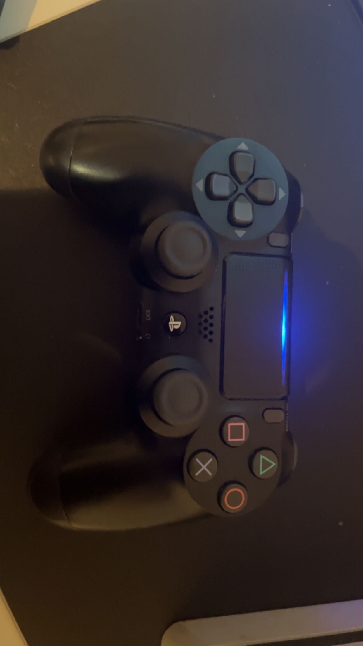 Sony Playstation 4 Slim 500GB com controle