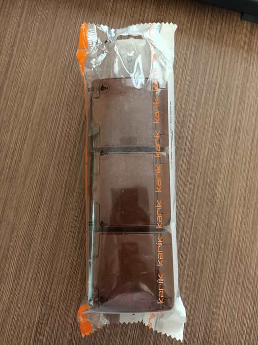 Gniazdo potrójne z uziemieniem