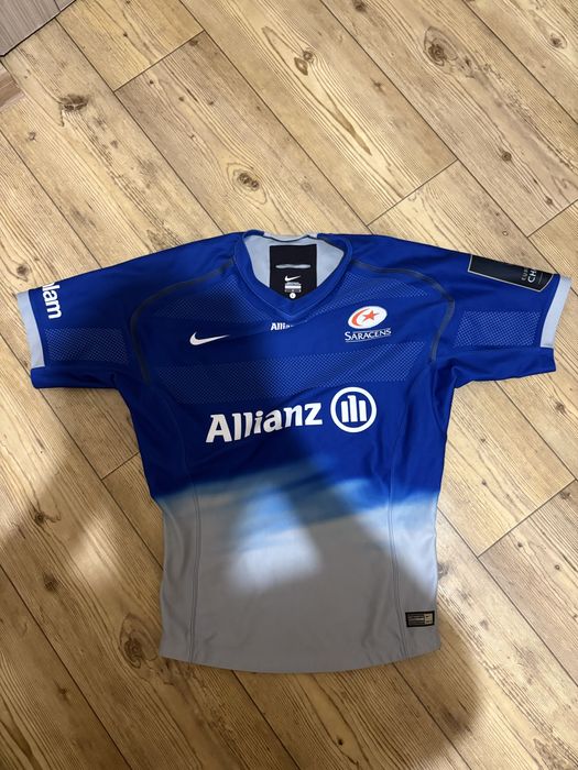 Sprzedam meska pilkarska koszulke używana