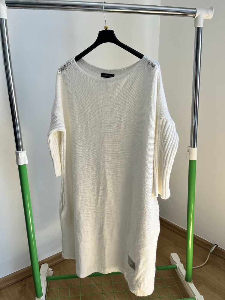 swetrowa sukienka biala one size tunika sweter