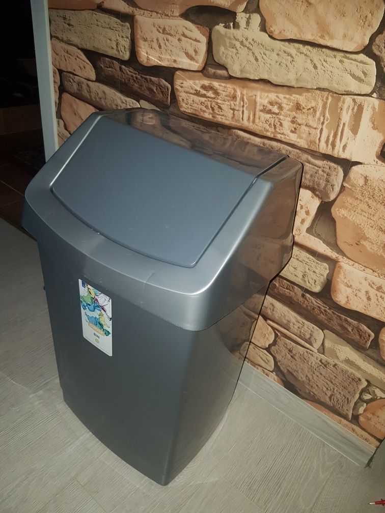 Kosz na śmieci Curver 50 L