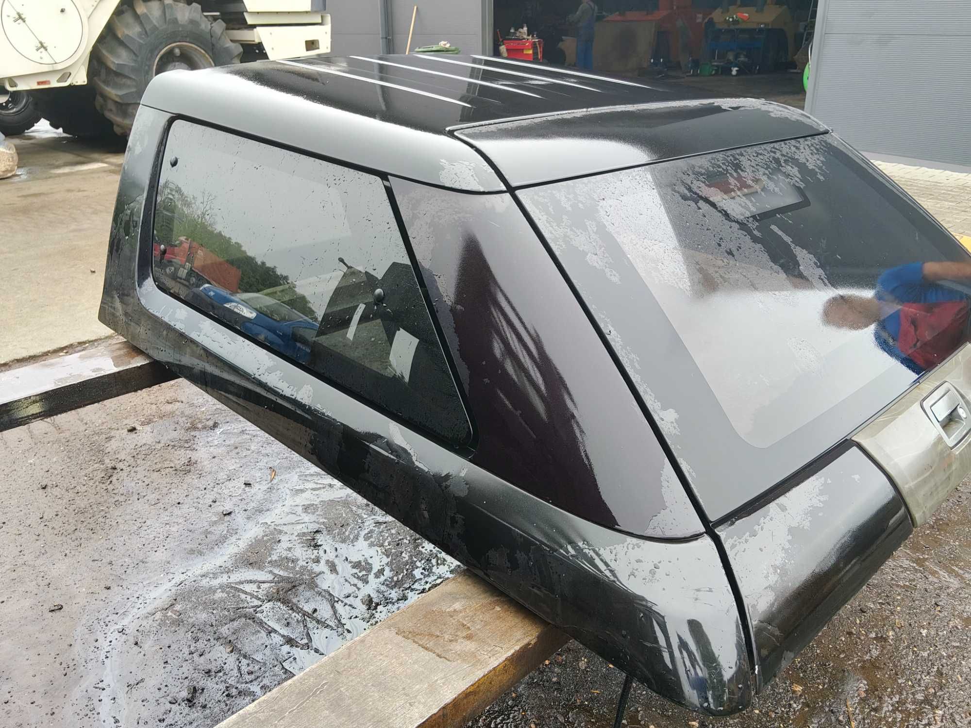 Hardtop Nissan NAVARA III D40