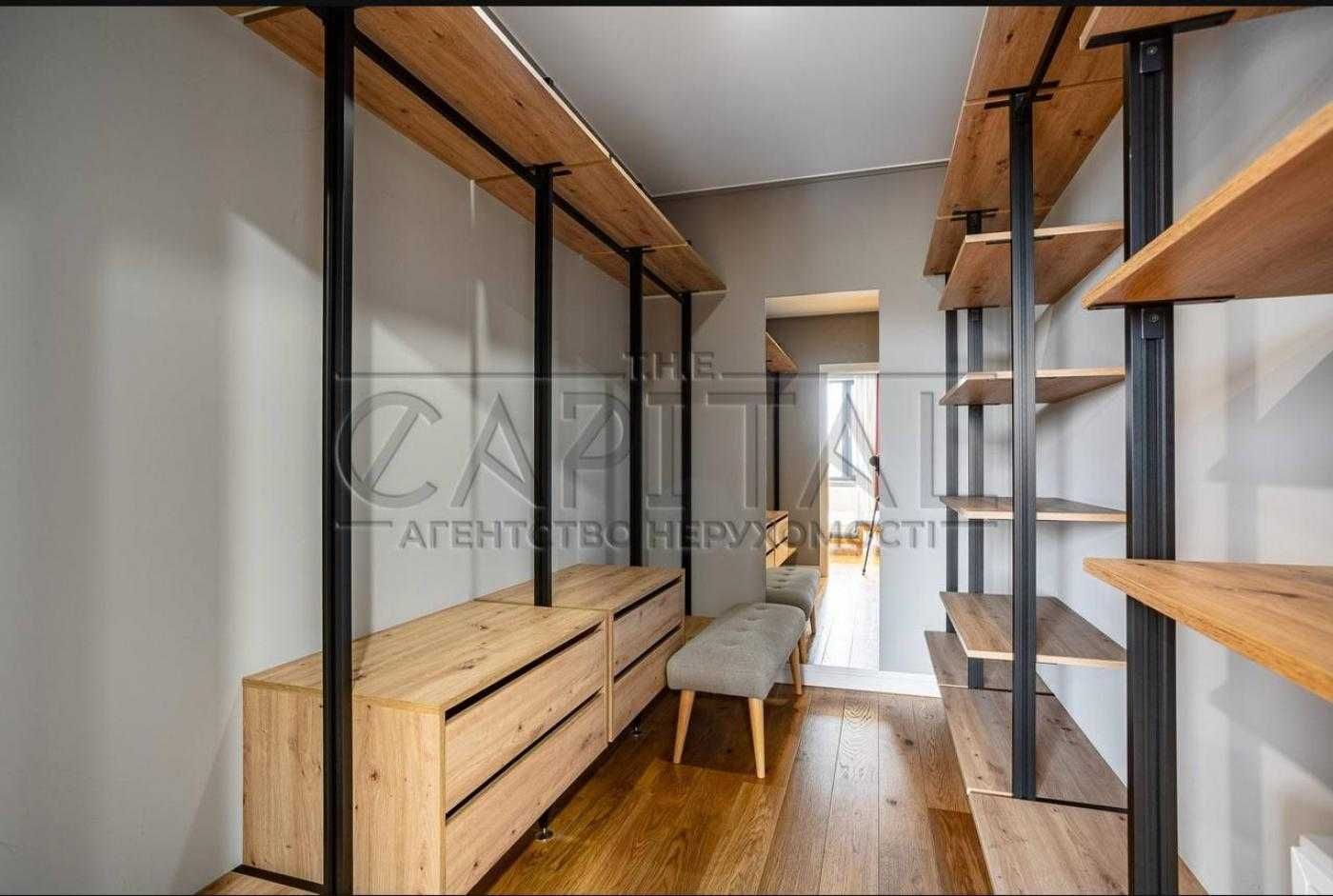 Продаж / Будинок / Романків / 430 м2