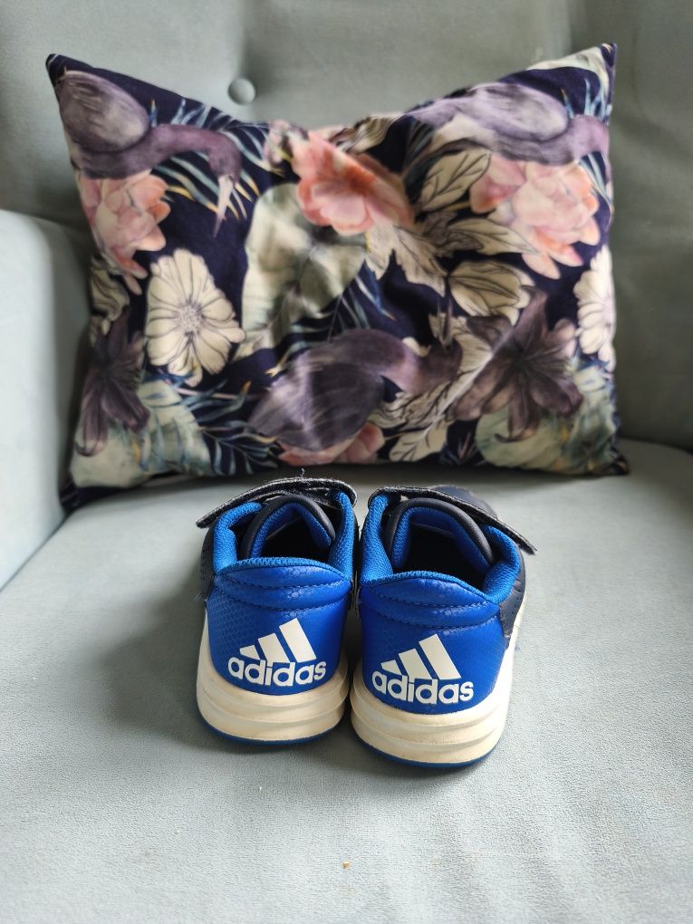 Buty adidas na rzepy