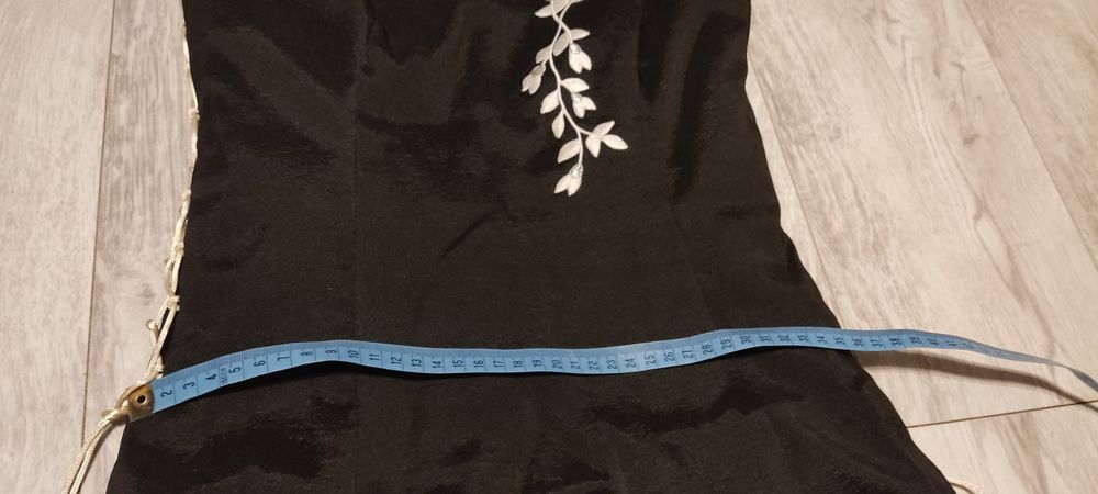 Długa elegancka sukienka