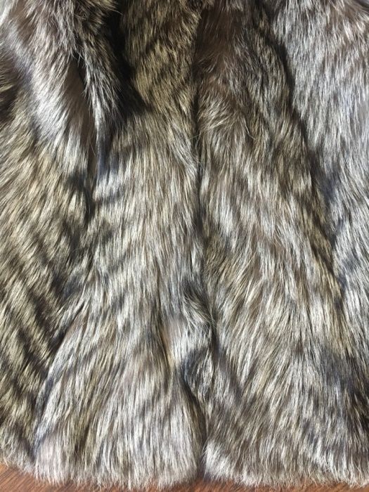 Жилет чернобурка