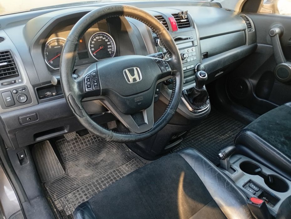 Honda CR-V 3 lift diesel.