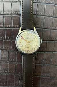 Tissot pointer date rok 47