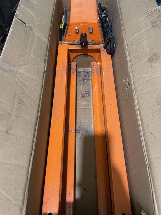 Токарний станок по дереву модель KD1732