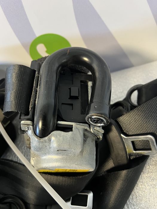 Ремні безпеки паски безпеки Passat B8 Пассат Б8