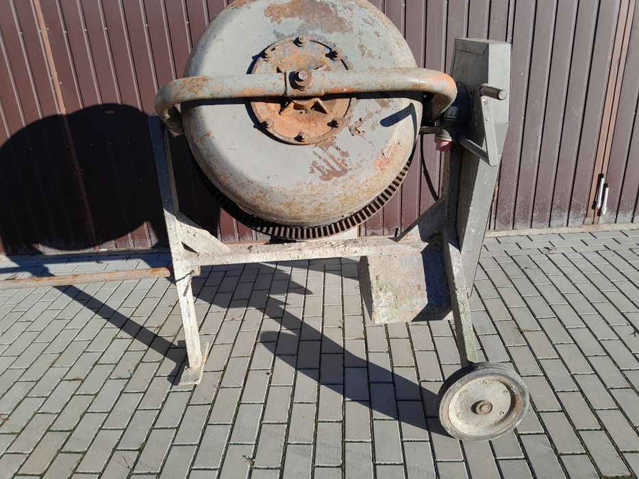 Betoniarka solidna sprawna