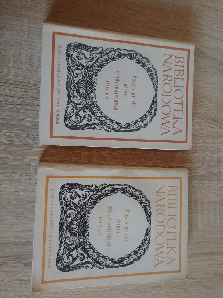 Poezja polska okresu międzywojennego Antologia cz.I i II zestaw