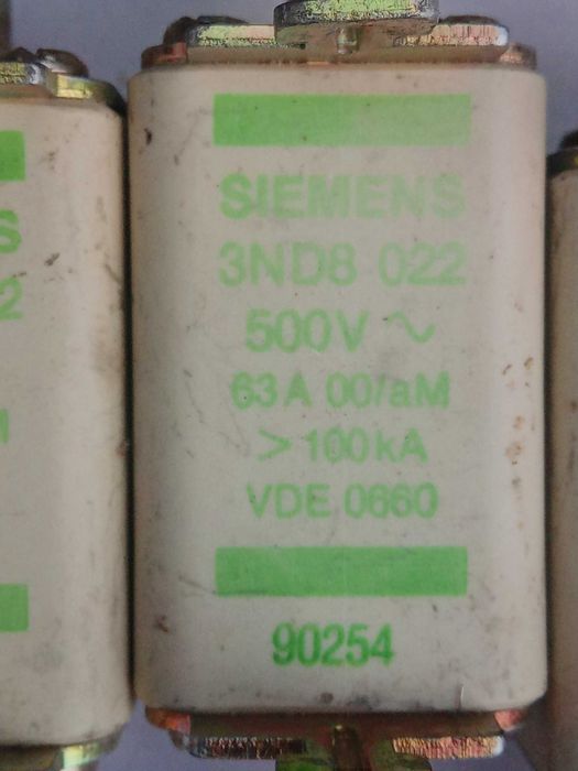 Предохранители Siemens 3nd 8- 500  вольт 63  ампера