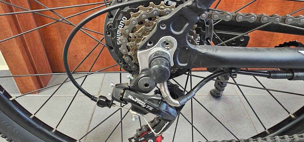 Powystawowy, elektryczny rower górski E3000,