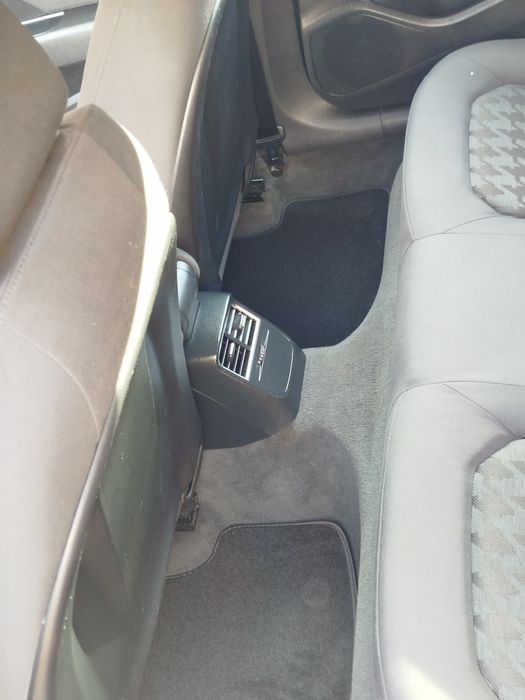 Audi A3 Sportback 1.6TDi 110cvs Ultra Nacional