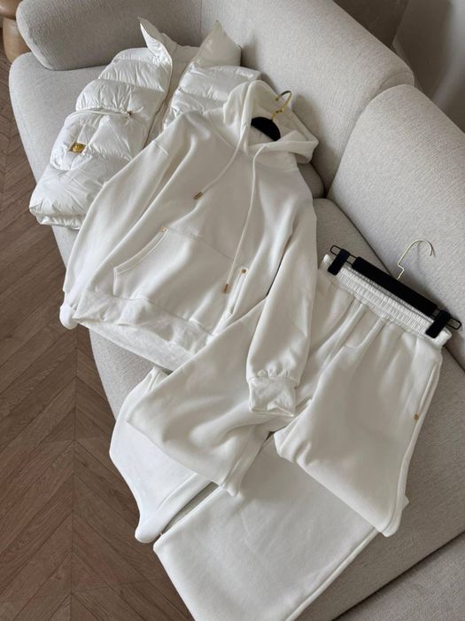Костюм трійка жіночий в білому кольорі