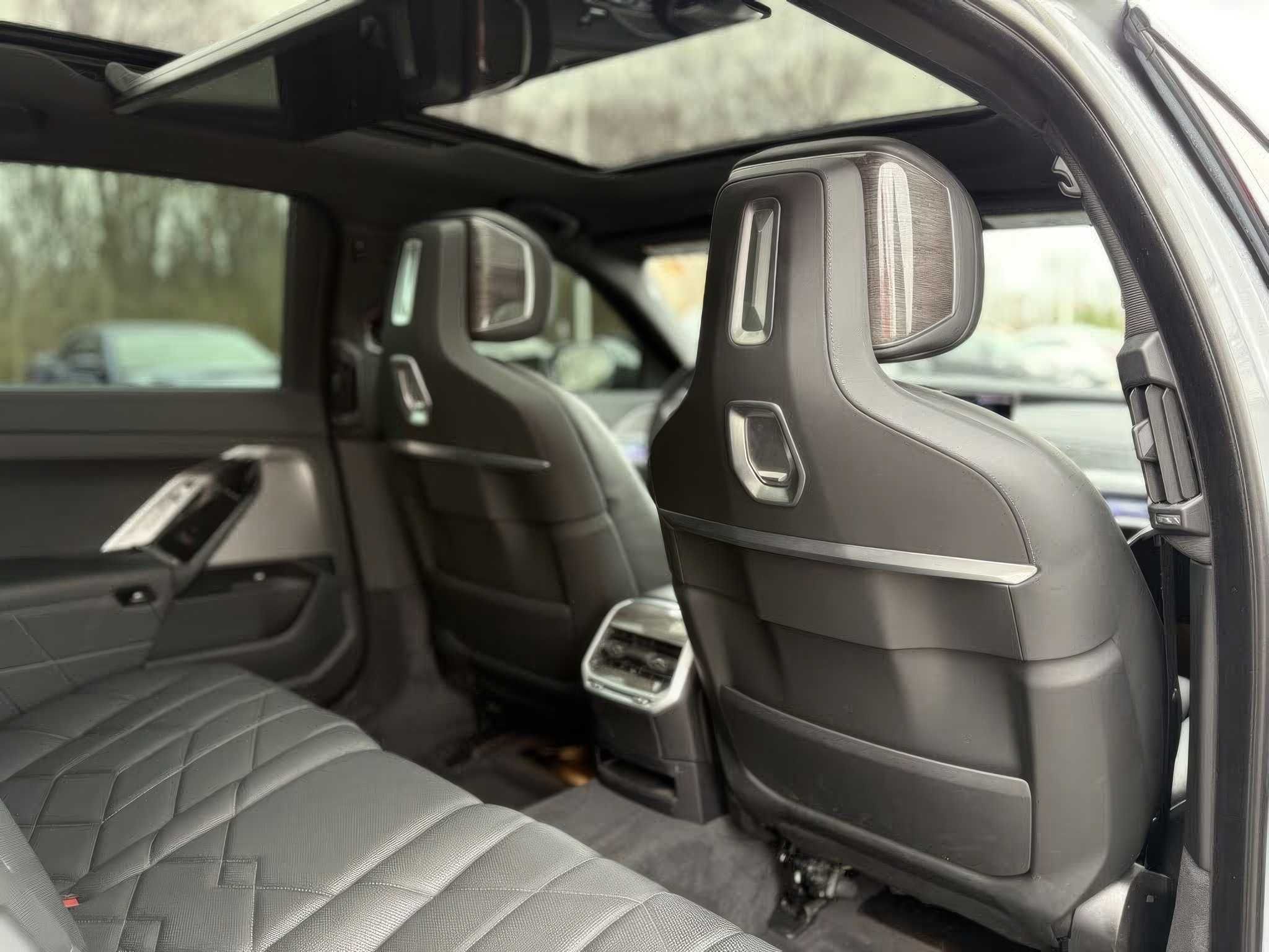 2024 BMW 7 Series 760i xDrive