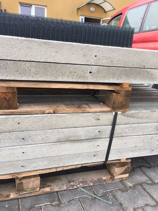 Słupek betonowy do siatki, słupek ogrodzeniowy betonowy, słupek beton