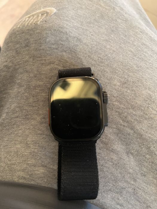 Smartwatch preto