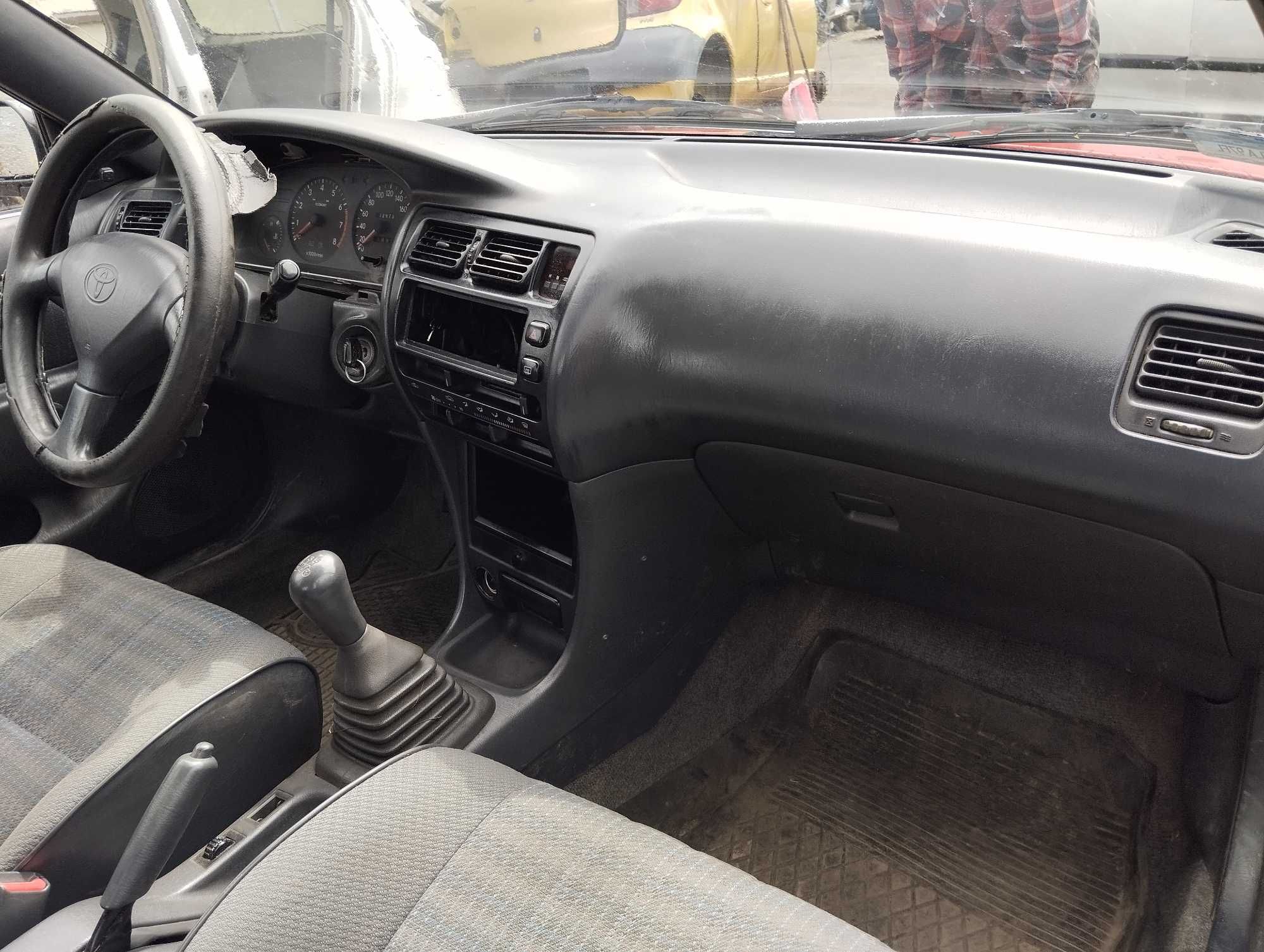 Toyota Corolla AE100 5D 1.4i 1994r.Element wnętrza !! Czytaj opis !!