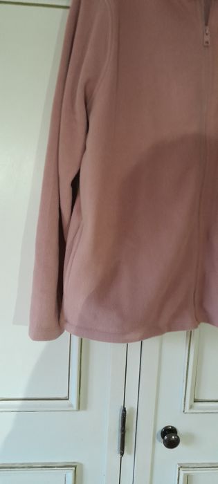 Casaco polar com bolsos