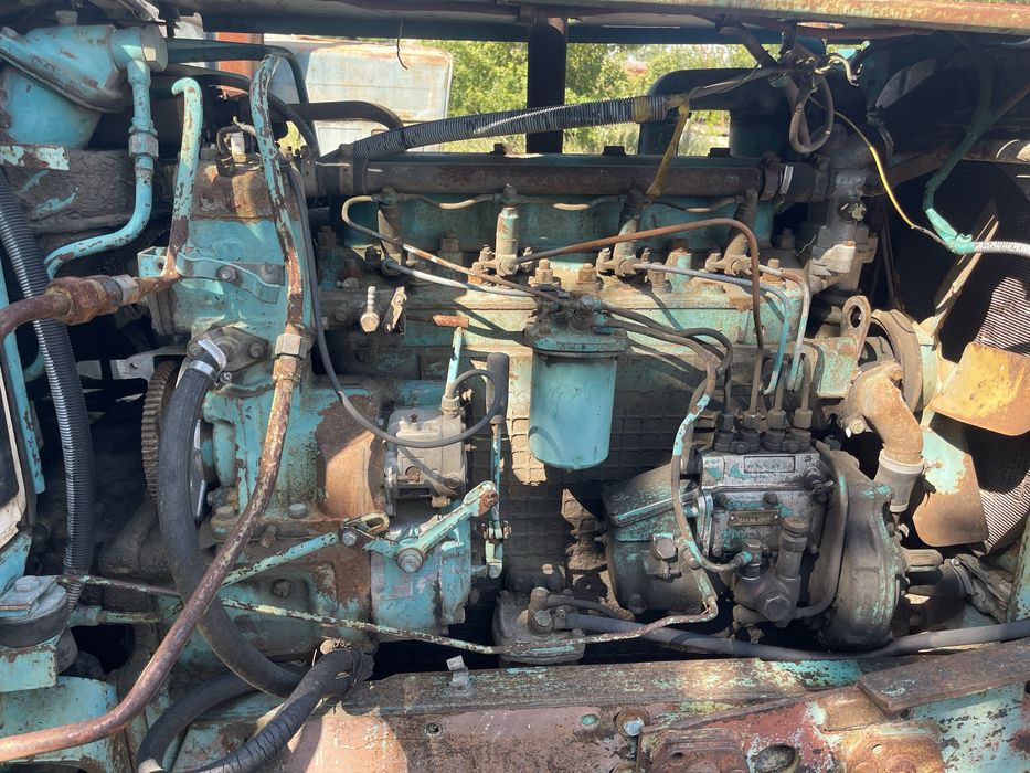 Трактор экскаватор ЮМЗ