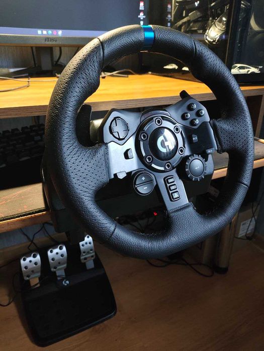 Ігровий / Игровой руль Logitech G923