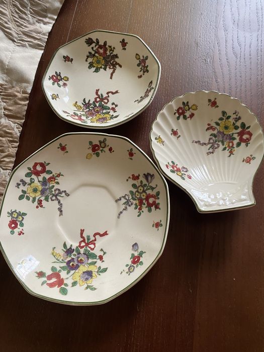 Набор фарфоровой посуды Royal Doulton England