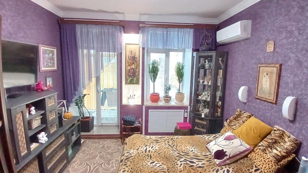 Продаж 2-кімнатної на Адміральській