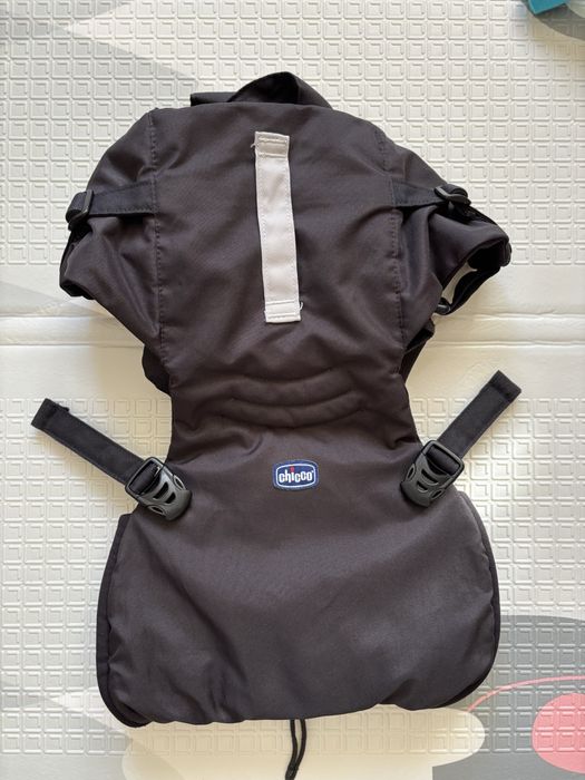 Нагрудна сумка Easy Fit від Chicco