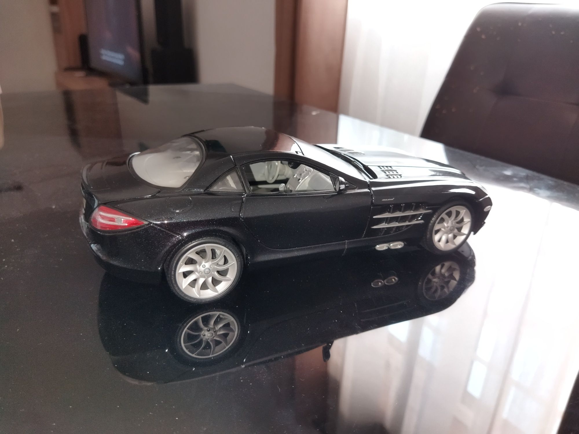 Mercedes SLR escala 1/18 Maisto