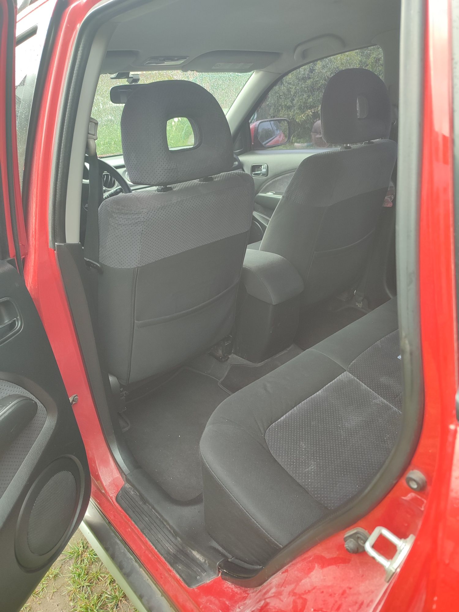 Mitsubishi outlander, продам