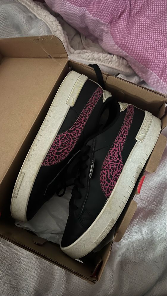 Кеди puma чорні.