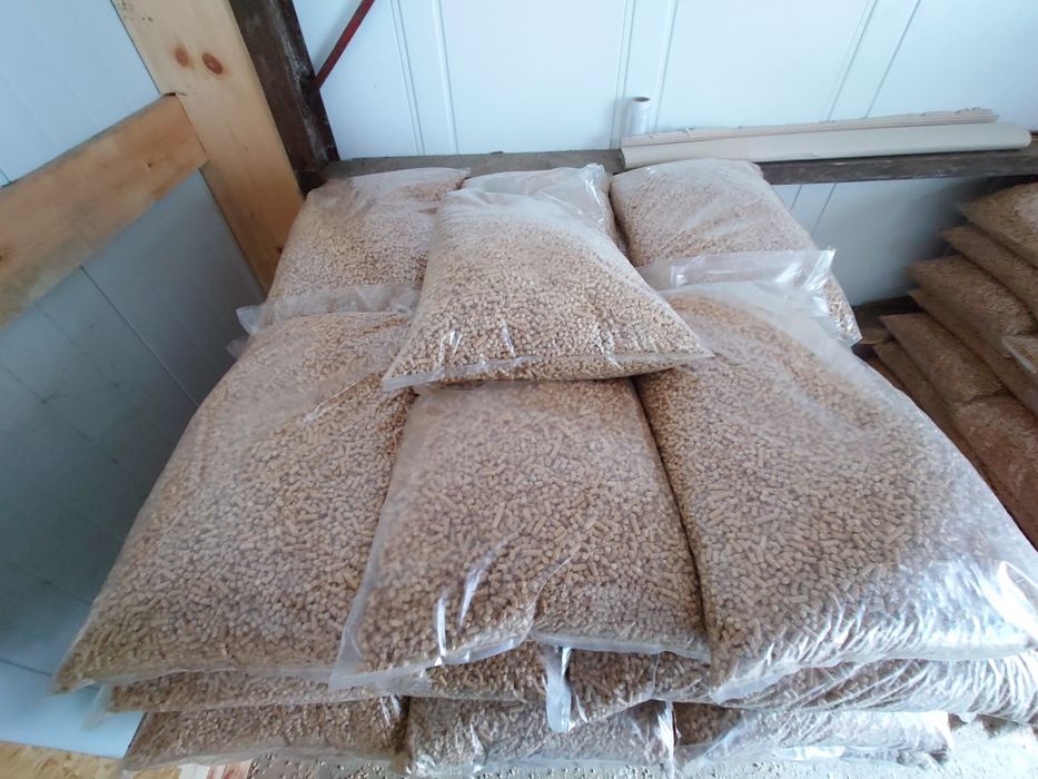 Pellet sosnowy producent