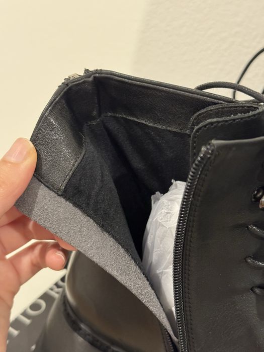 Шкіряні черевики на байці