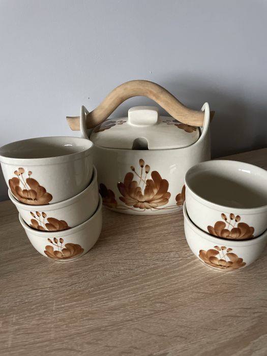 Waza z kokilkami na bogracz, bigos z Wocławka