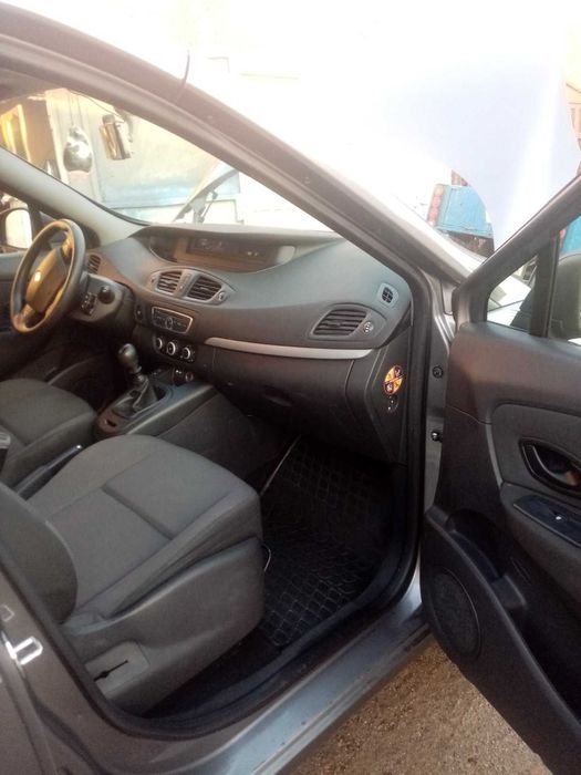 продам Renault Scenic