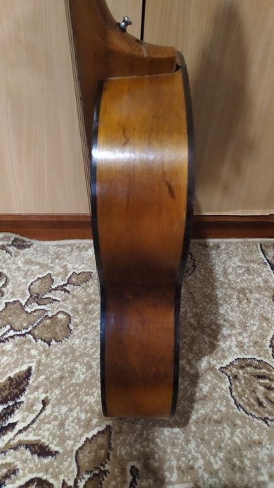 Гітара Чернігівської фабрики