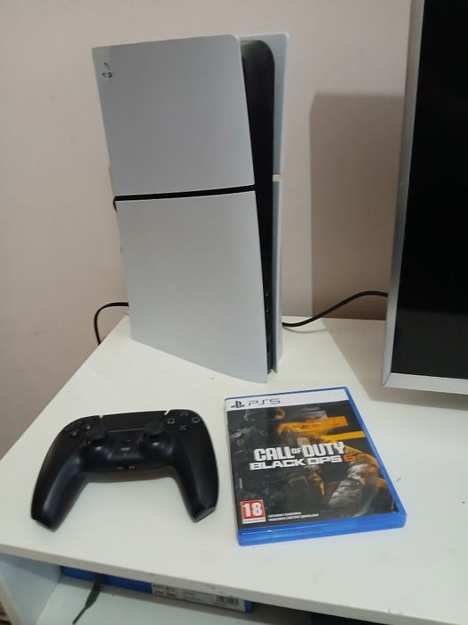Ps5 slim strandard 1 tb garantia até julho 2028 + black ops 6