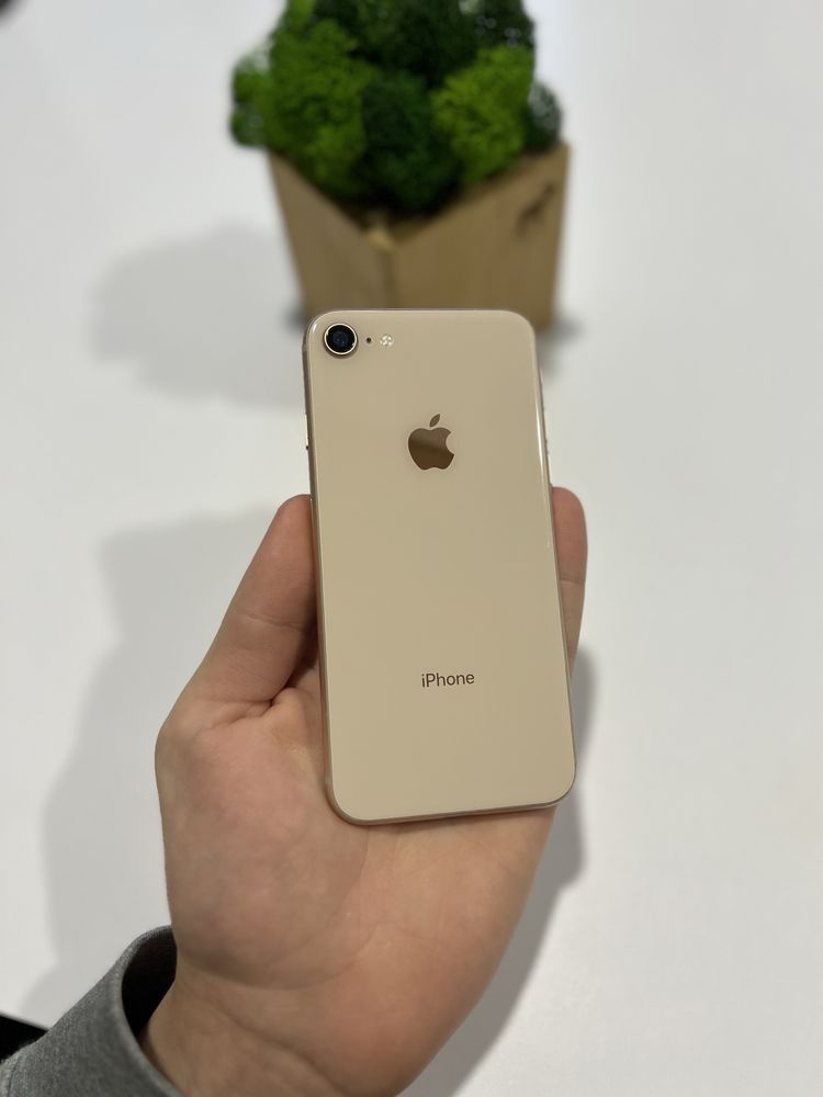 (90$) Apple Айфон/Iphone 8 64gb (Gold) Неверлок акб:80%