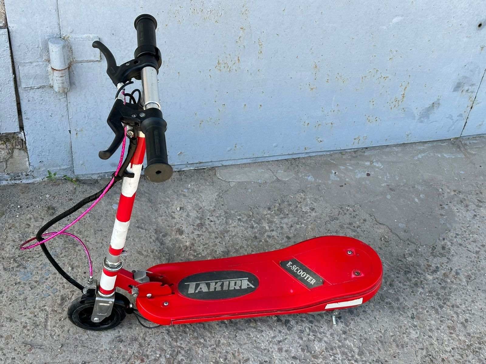 Электросамокат Takira E-Scooter.