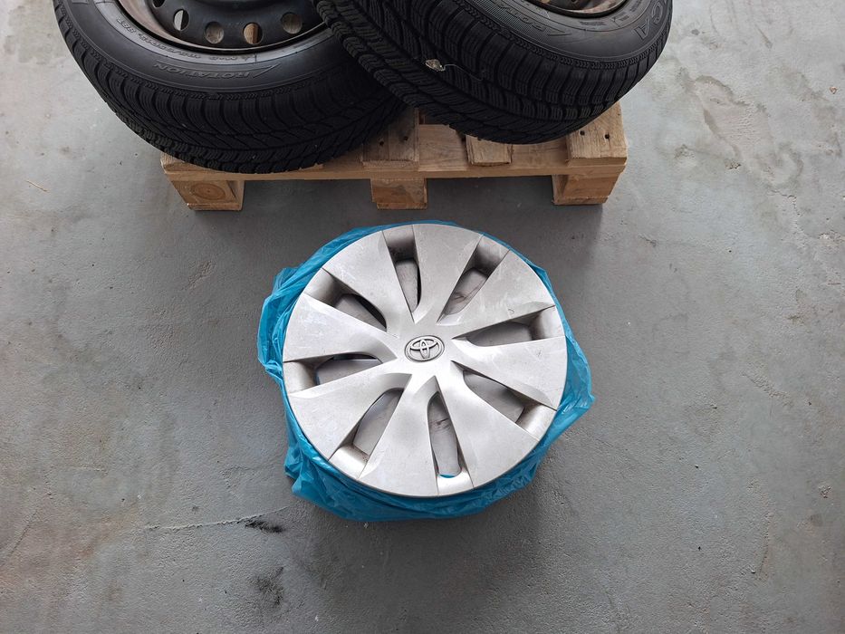 Koła 4x100 z zimowymi oponami 185/65R15