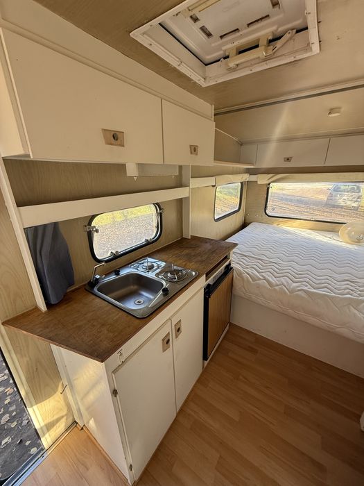 Knaus Stacjoarna na działkę budowe Sucha 4 os Duży wybór przyczep